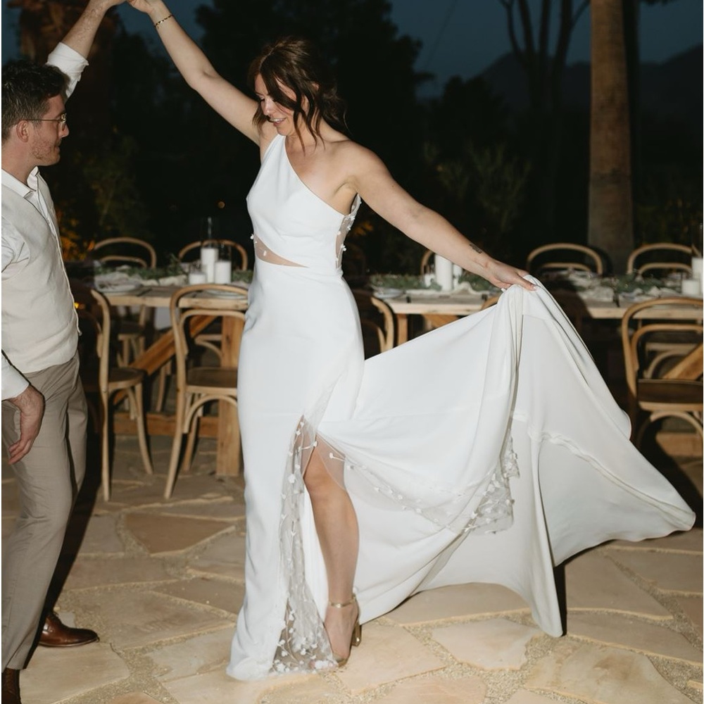 Anais Anette Bowie wedding dress